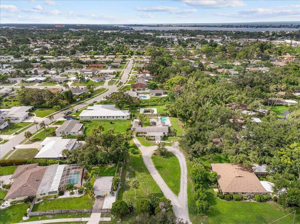 Photo of 2404 Bispham Road, Sarasota, FL 34231 (MLS # A4701601)