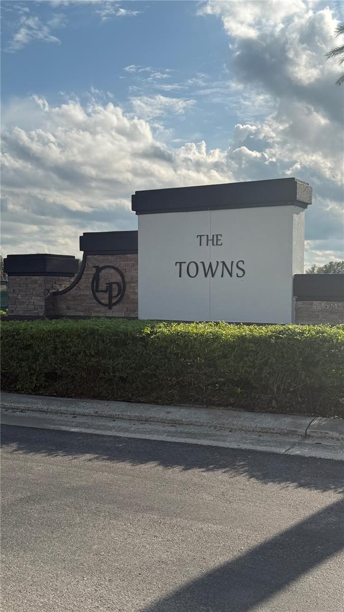 TOWNS LEGACY PARK - Residential Lease