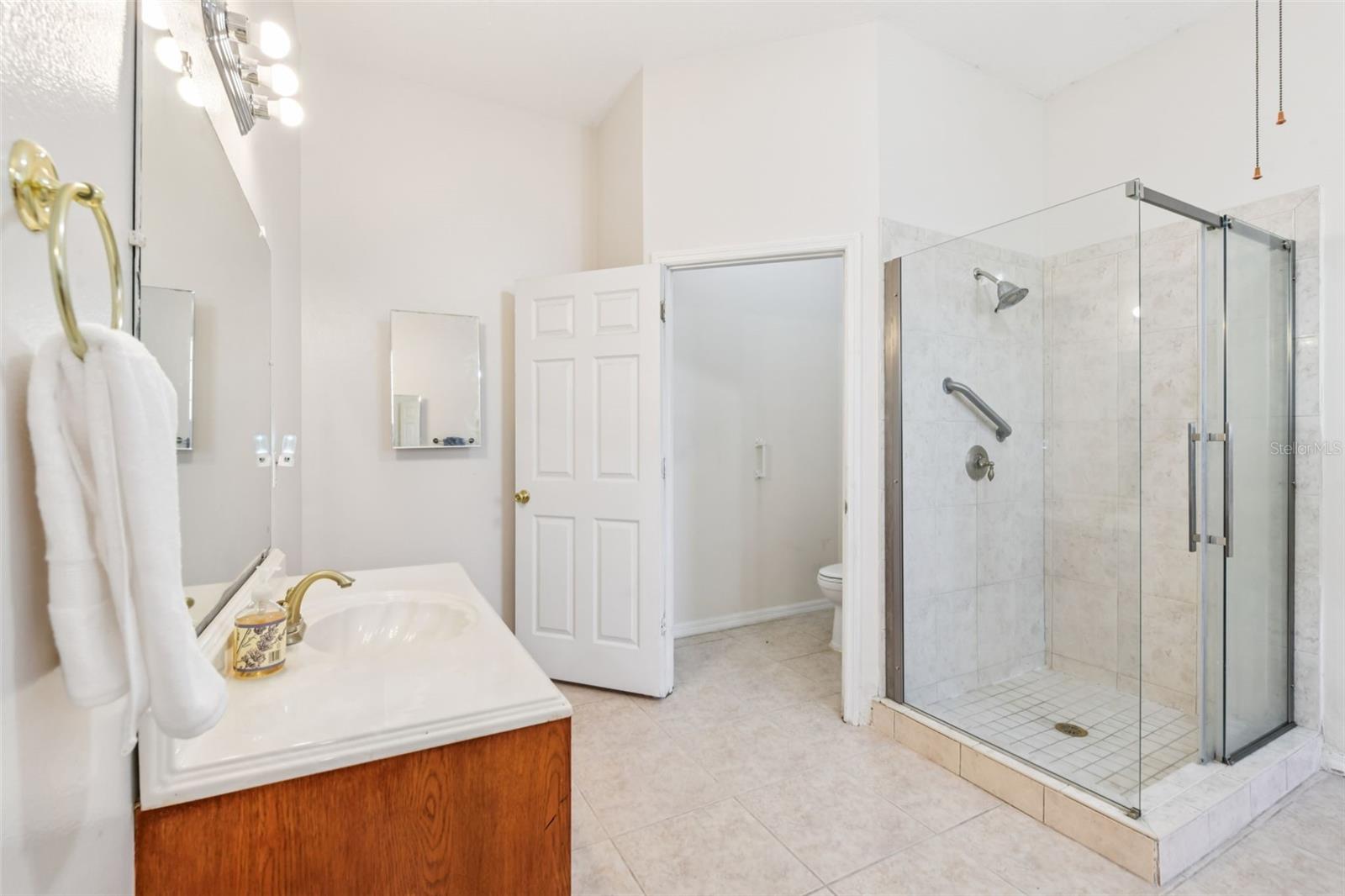 ROCKET CITYA - Residential