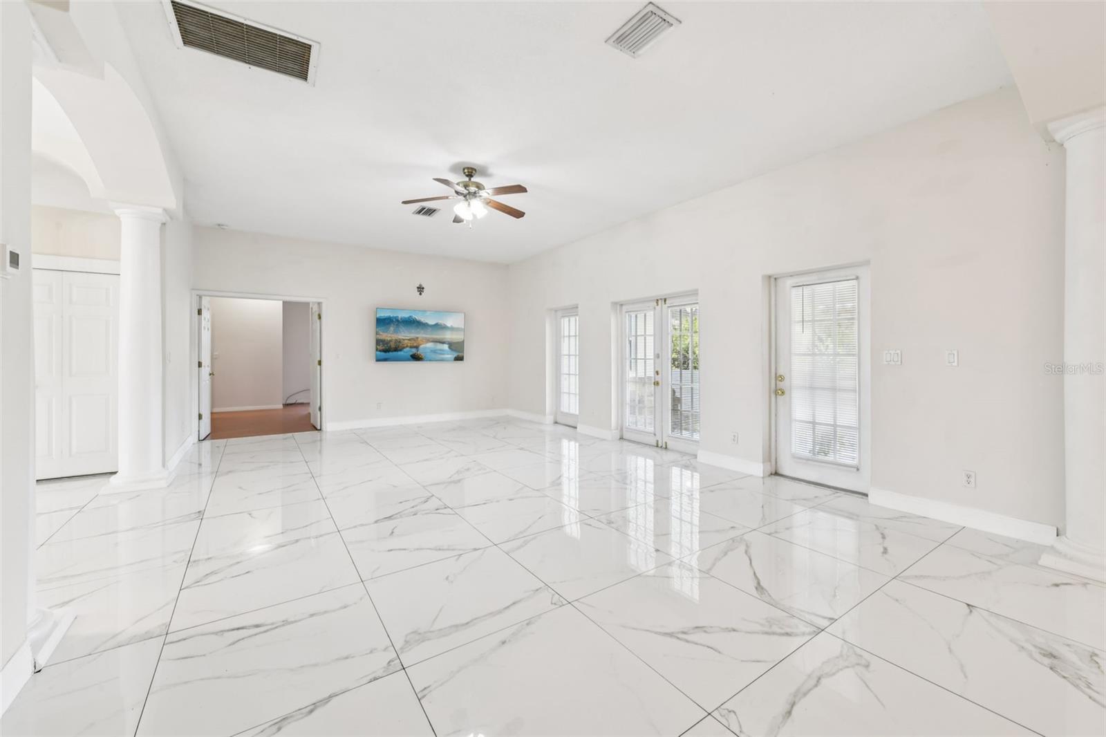 ROCKET CITYA - Residential