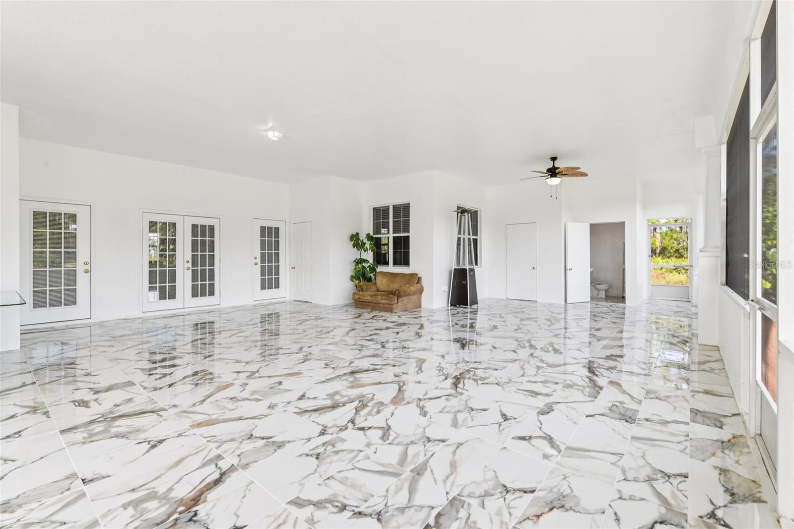 ROCKET CITYA - Residential