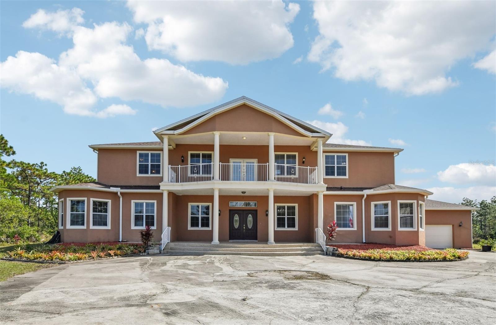 ROCKET CITYA - Residential