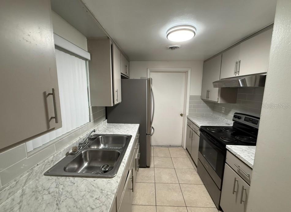 LAKE PARK - Residential Lease