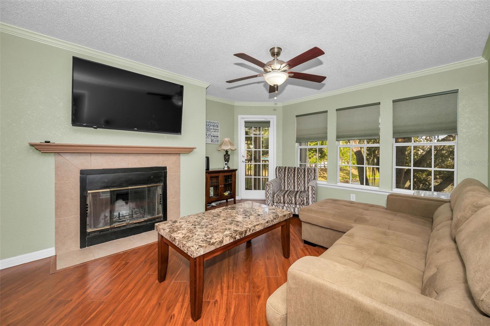 BENTLEY AT COBBS LANDING CONDO THE - Residential