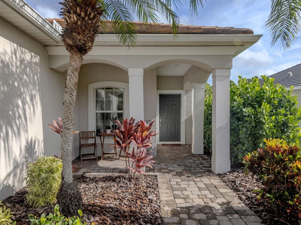 Photo of 12220 Alachua Lane, Venice, FL 34293 (MLS # N6140050)