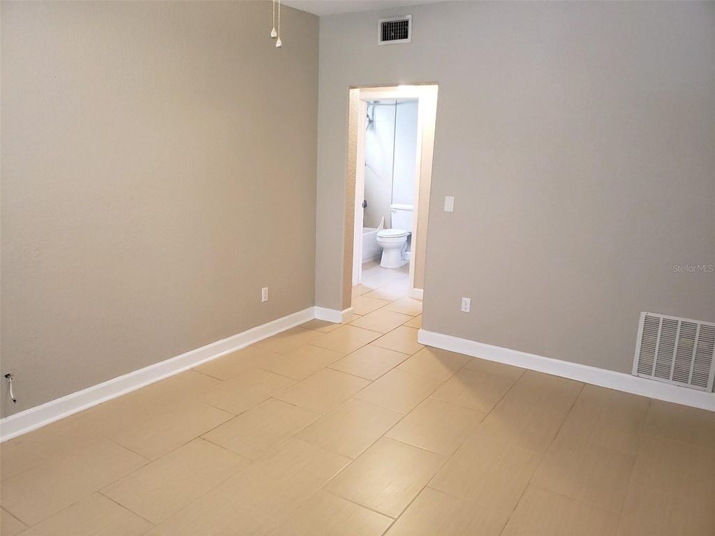 Photo of 4211 W North A Street #10, Tampa, FL 33609 (MLS # TB8467132)