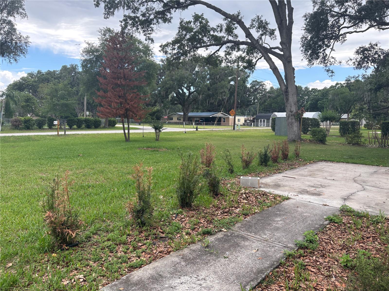 OAKWOOD ESTATES - Residential Lease