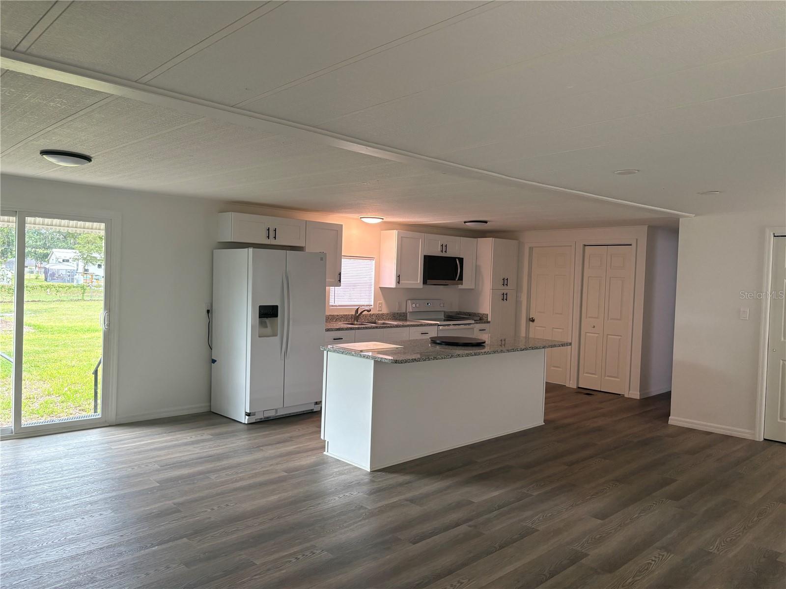 OAKWOOD ESTATES - Residential Lease