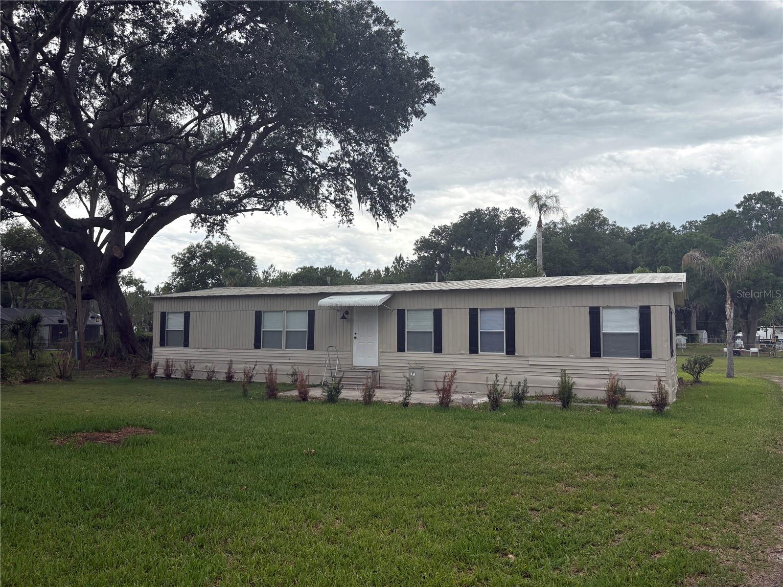 OAKWOOD ESTATES - Residential Lease