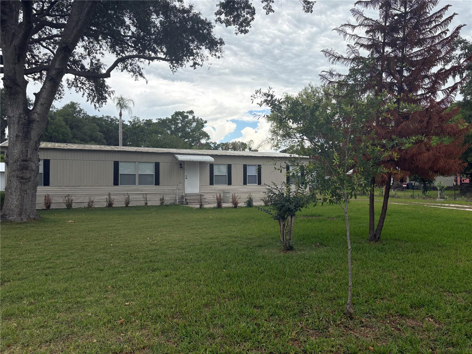 OAKWOOD ESTATES - Residential Lease