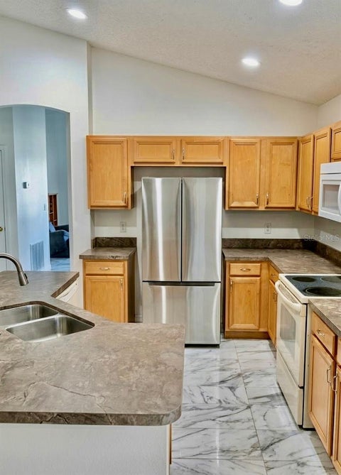 521 Cypress Tree Court, Orlando, FL 32825