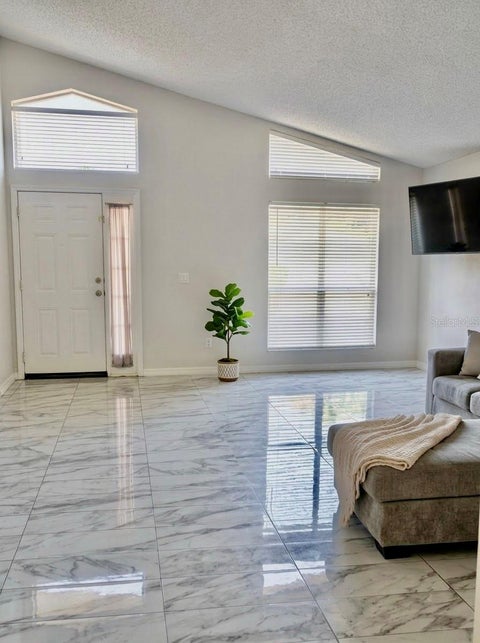 521 Cypress Tree Court, Orlando, FL 32825