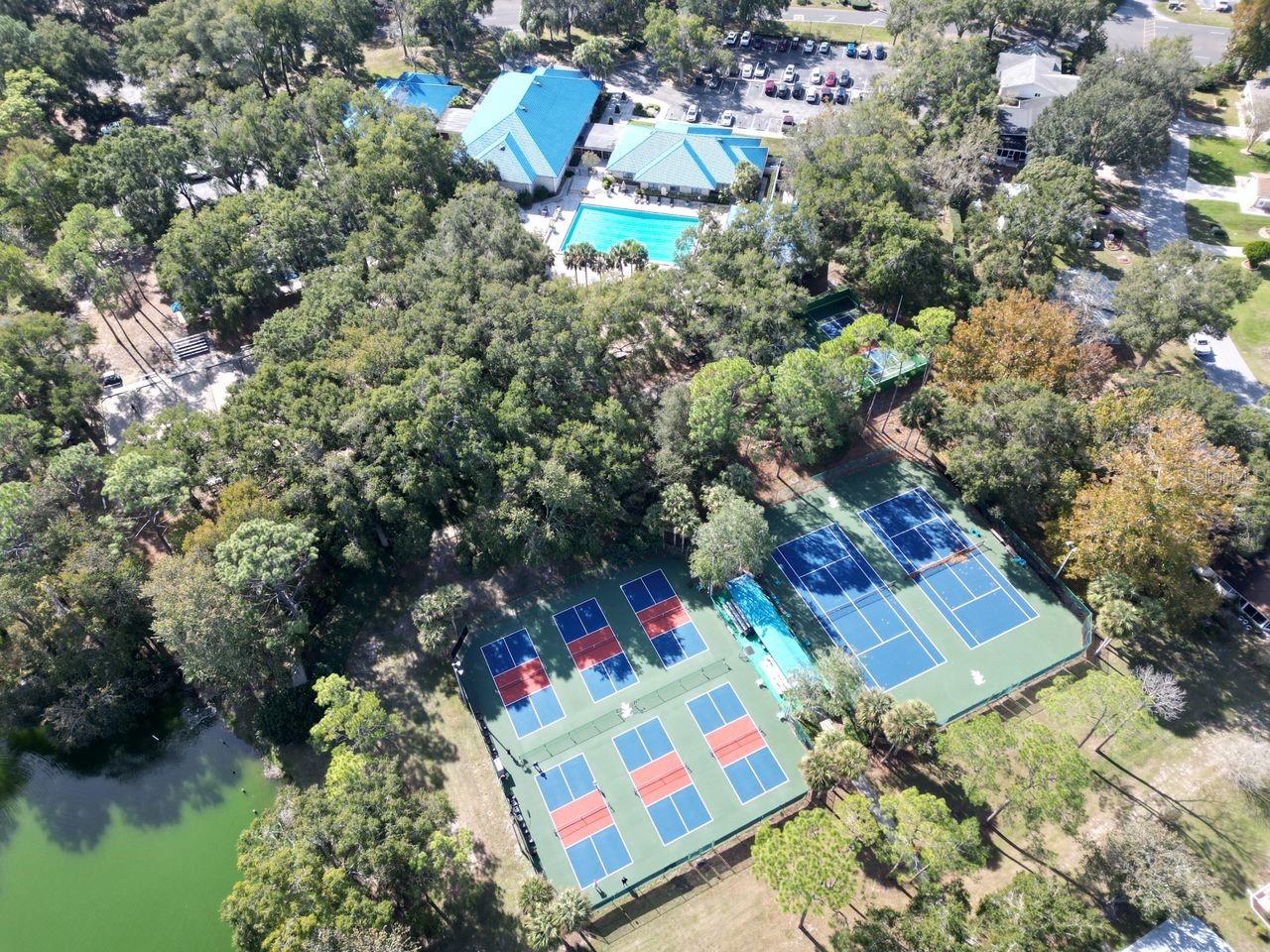 OAK RUN PARK VIEW - Residential