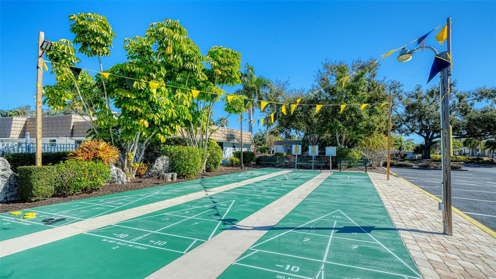 STRATHMORE RIVERSIDE I - Residential