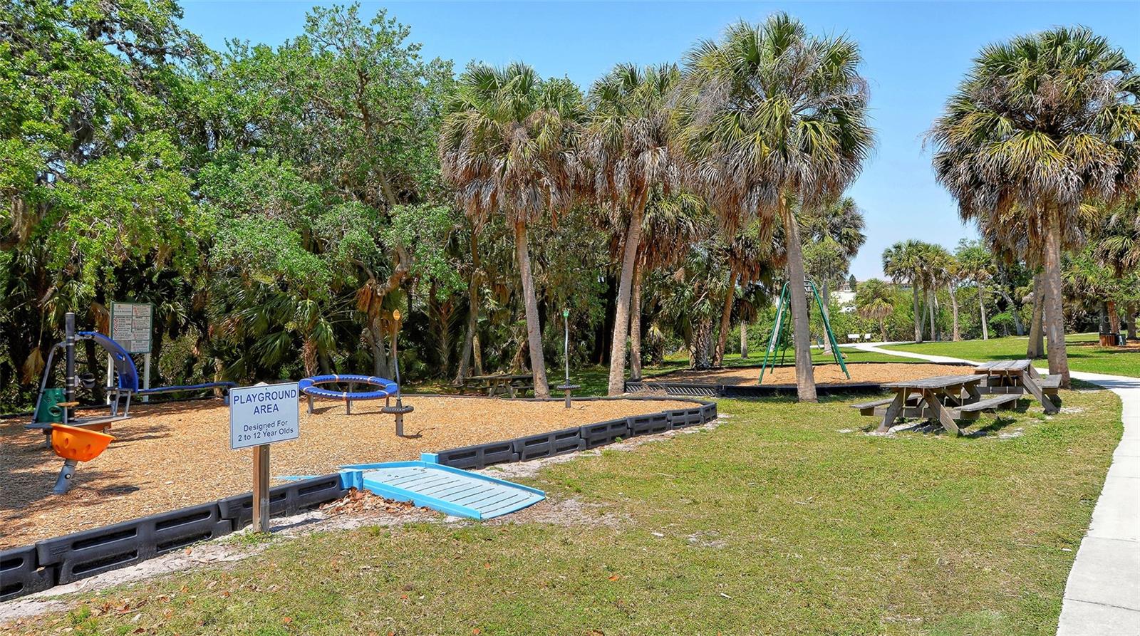 STRATHMORE RIVERSIDE I - Residential