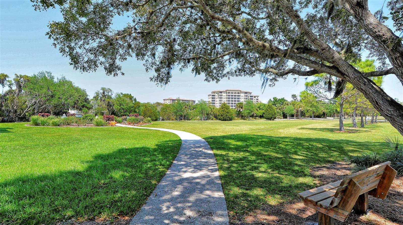 STRATHMORE RIVERSIDE I - Residential