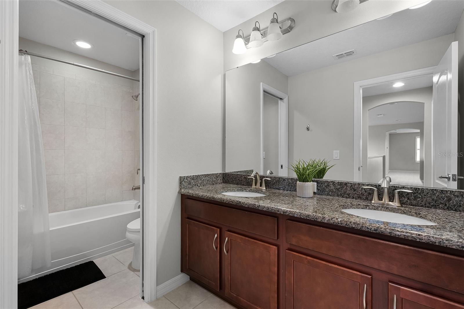 WEST LAKE HANCOCK ESTATES - Residential Lease