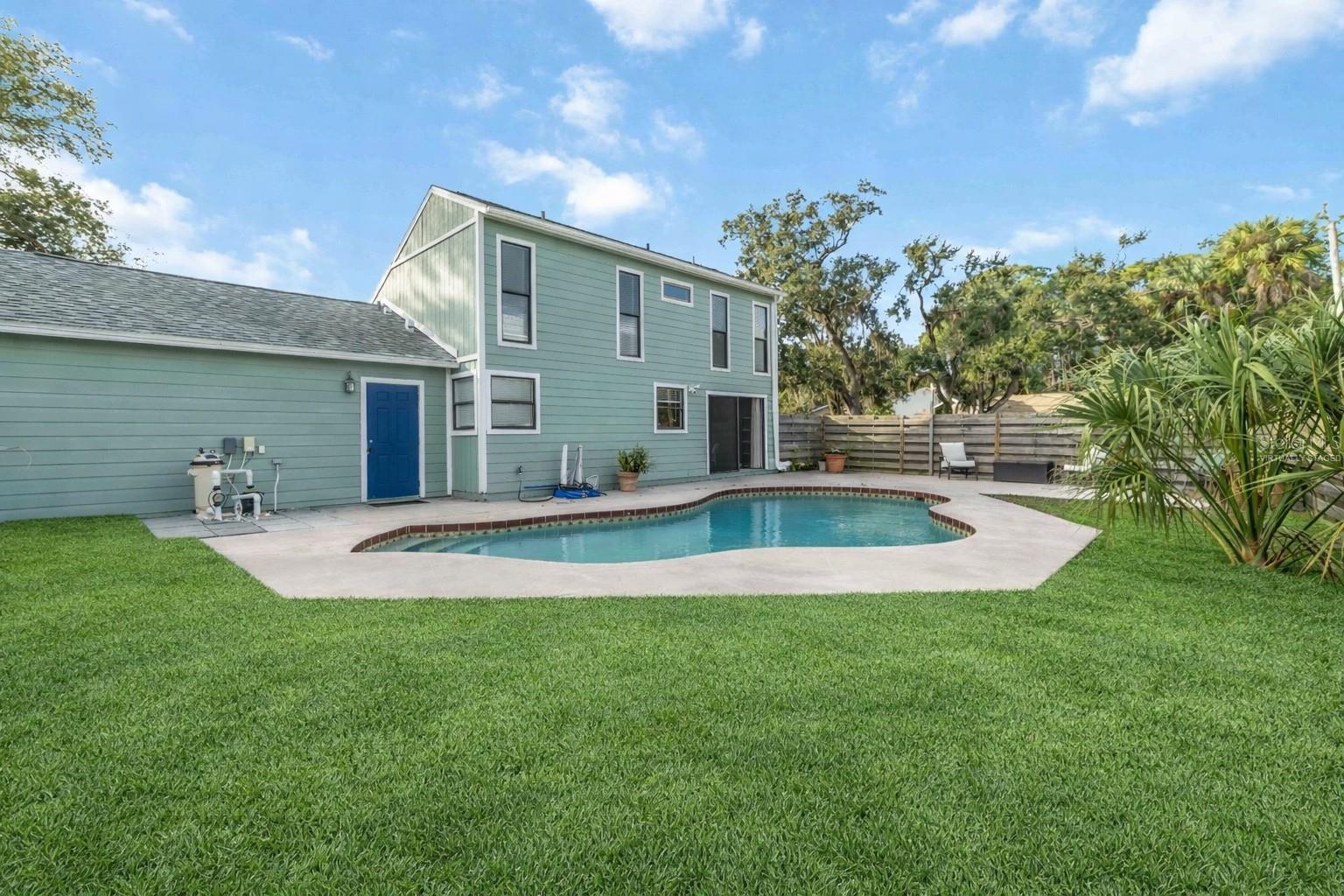 CEDAR HAMMOCK - Residential