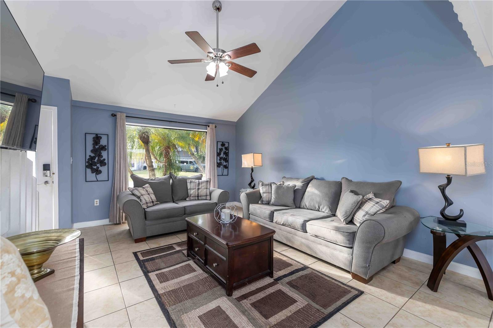 CEDAR HAMMOCK - Residential