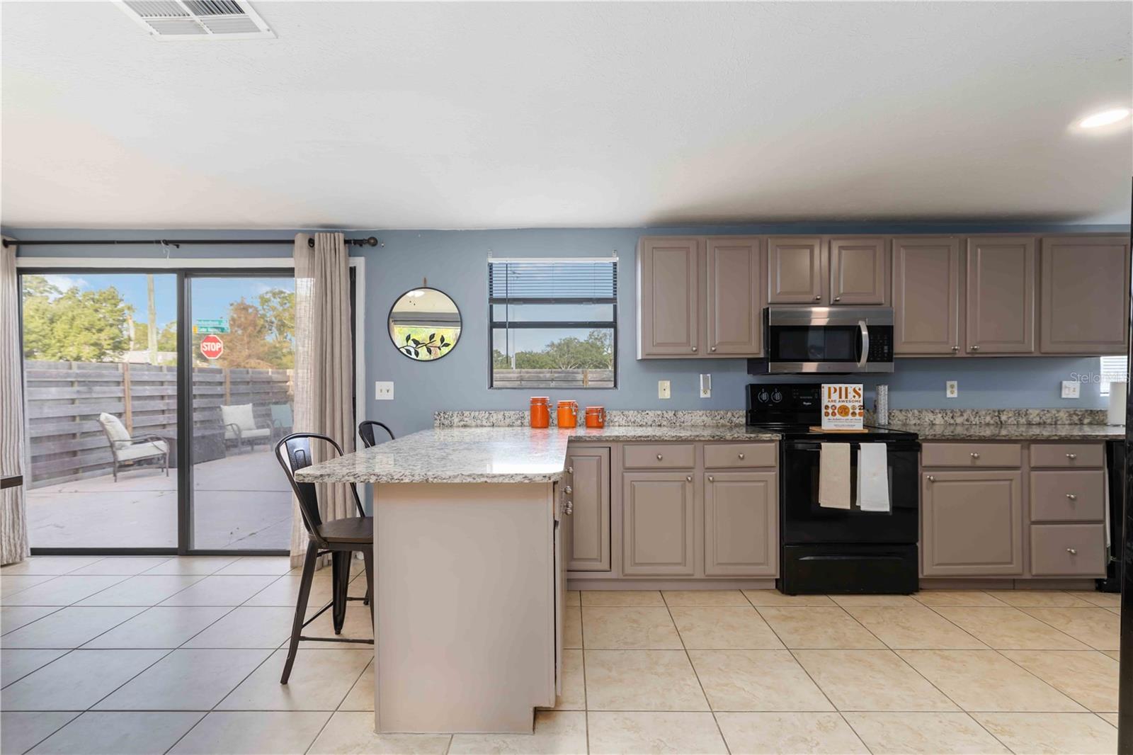 CEDAR HAMMOCK - Residential