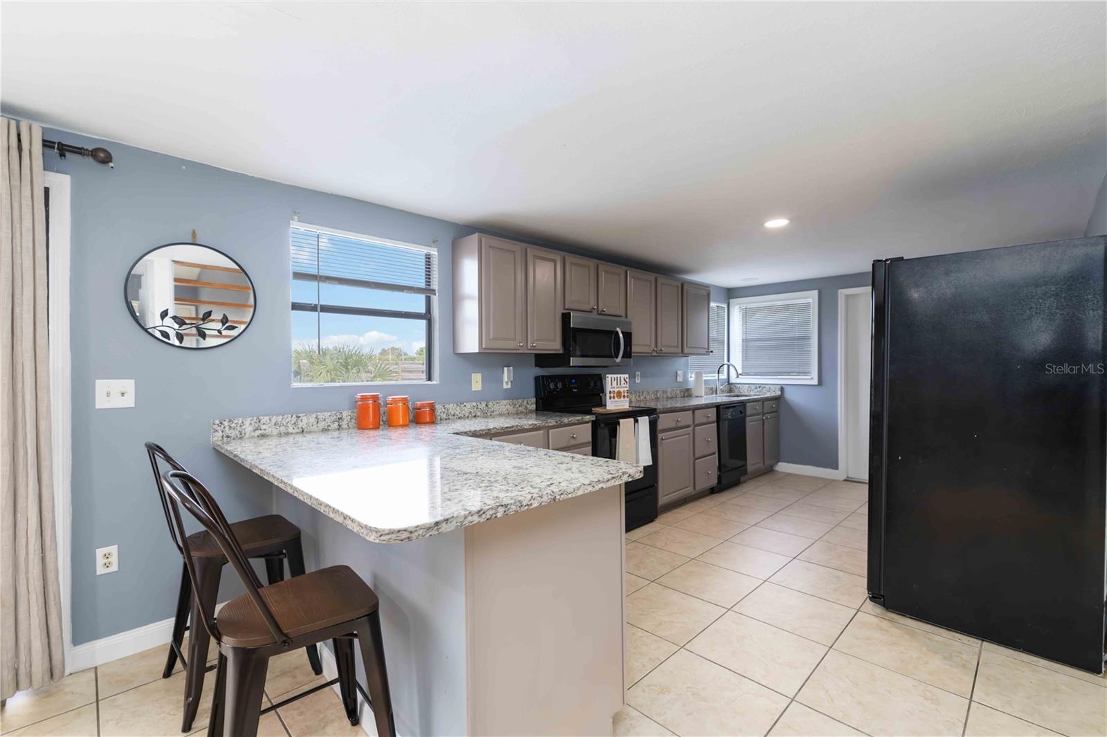 CEDAR HAMMOCK - Residential