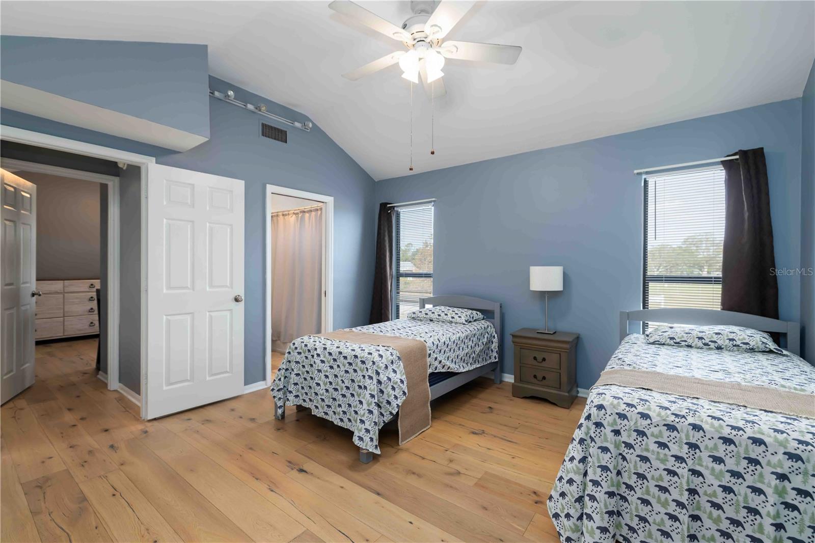 CEDAR HAMMOCK - Residential