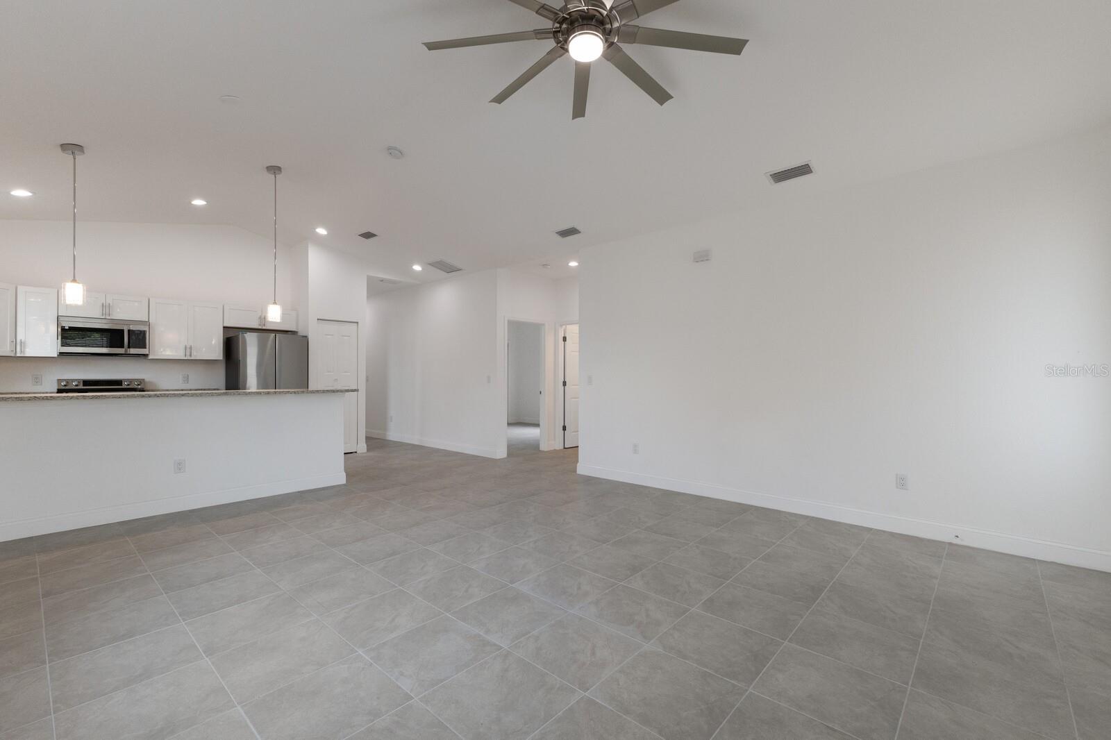 520 12TH AVENUE W