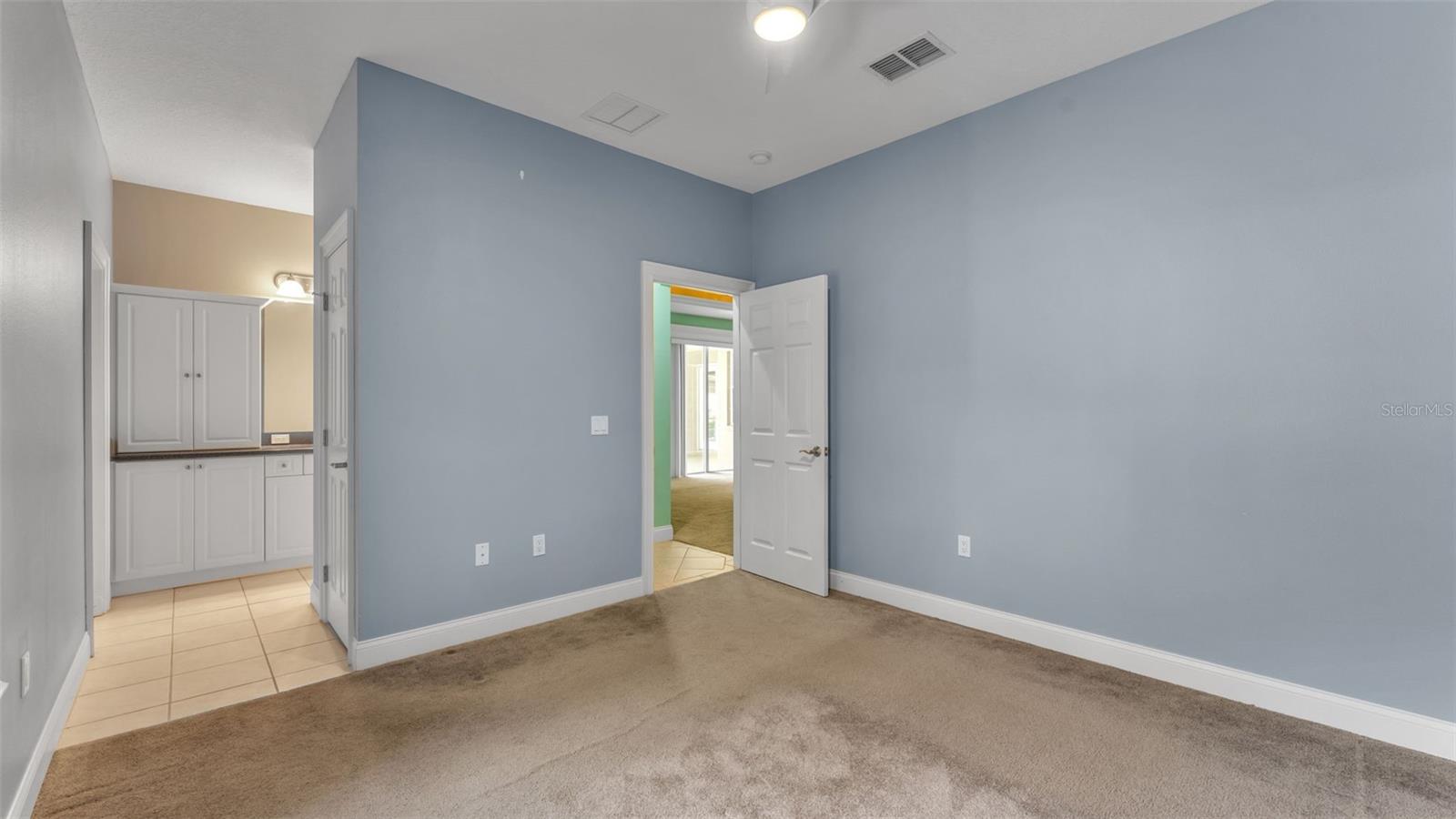 AMANDA OAKS - Residential