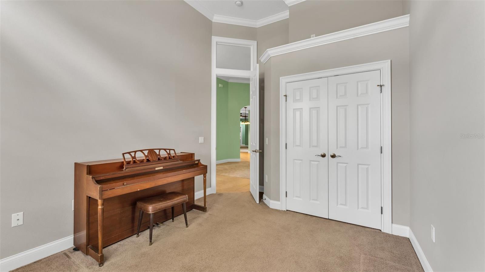 AMANDA OAKS - Residential