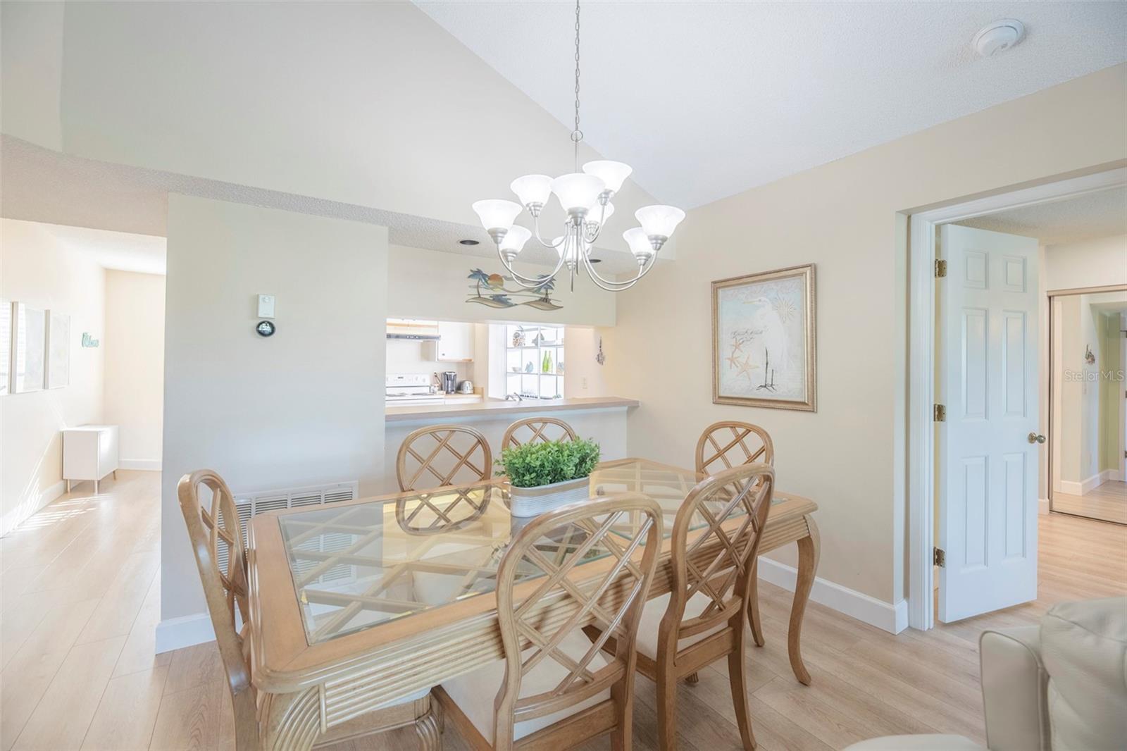 FARMINGTON VISTAS - Residential