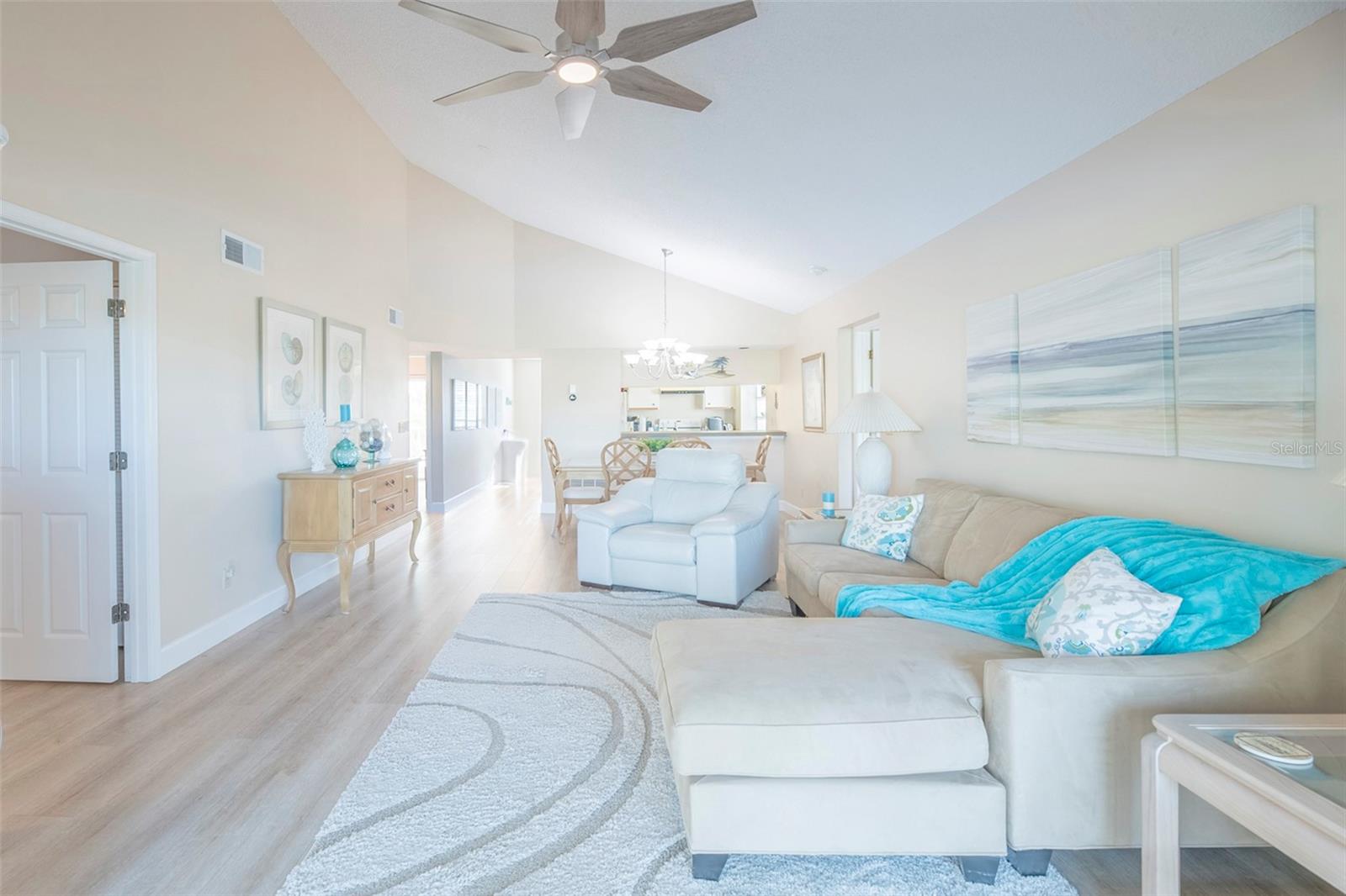 FARMINGTON VISTAS - Residential