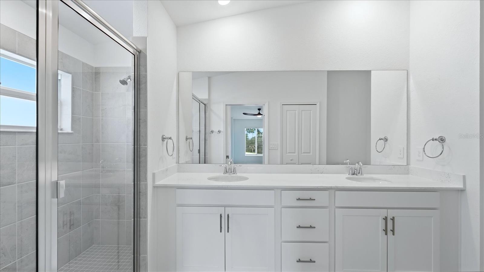 VERANDA III/WELLEN PARK PH I - Residential