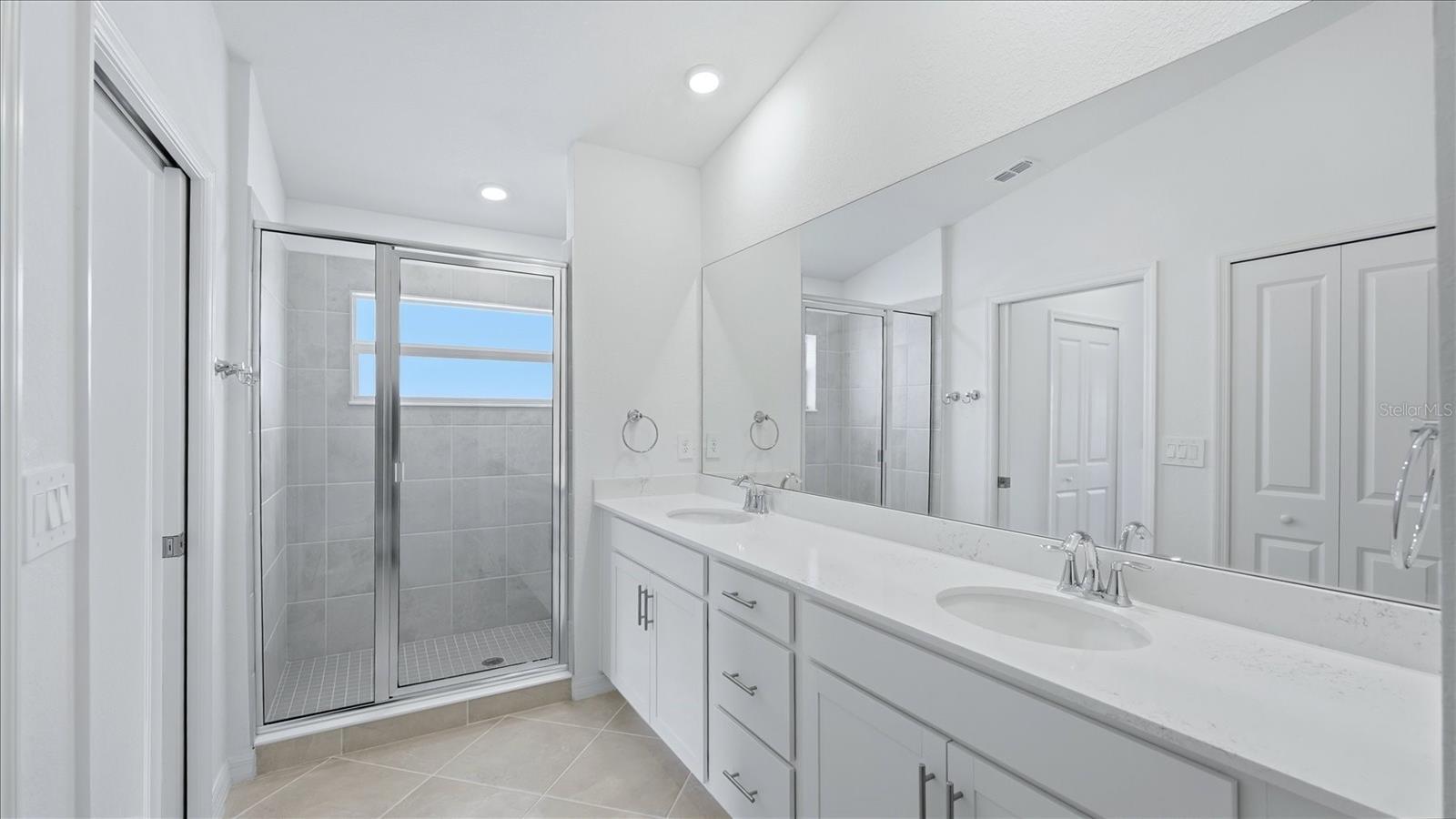 VERANDA III/WELLEN PARK PH I - Residential