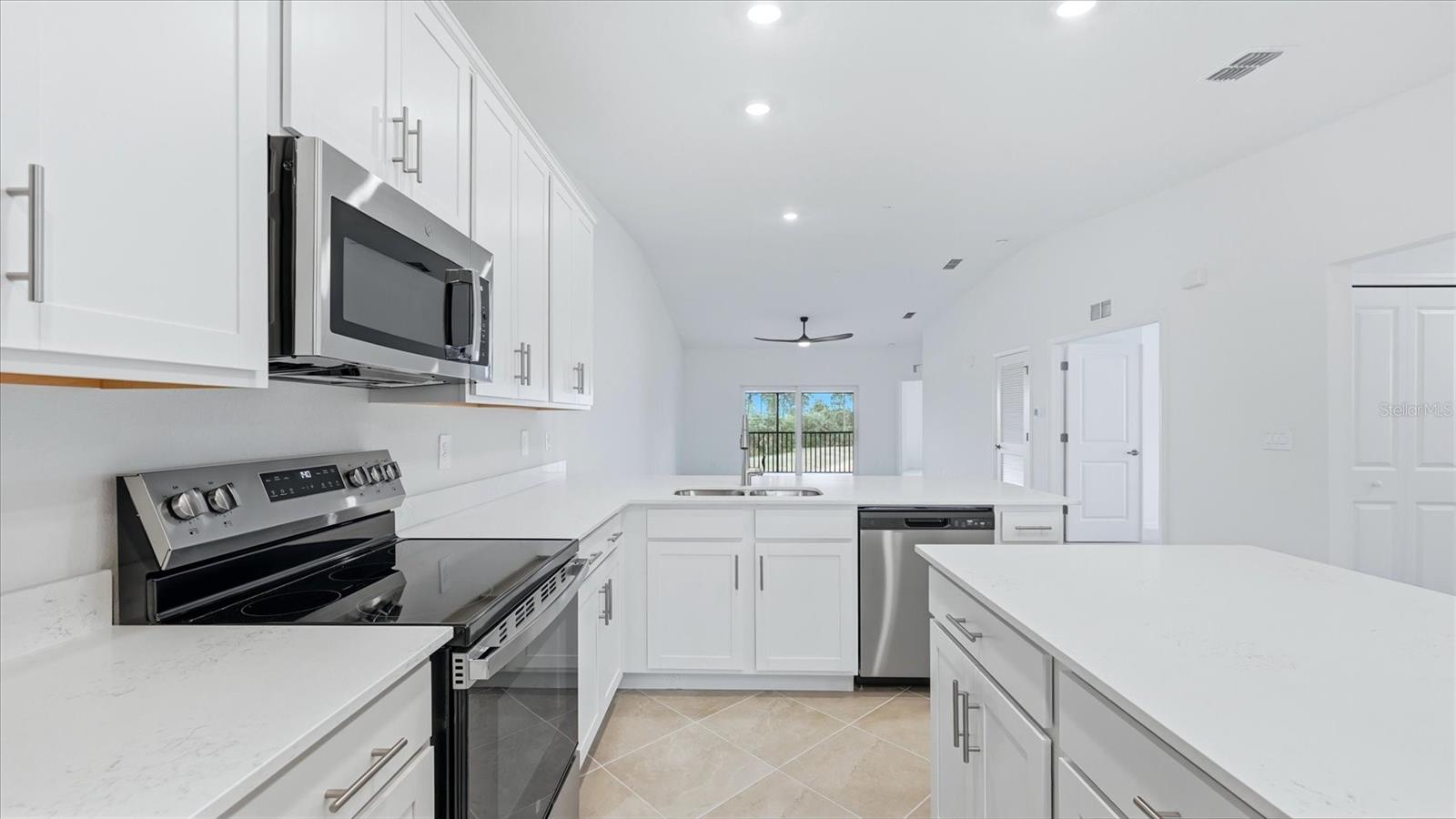 VERANDA III/WELLEN PARK PH I - Residential