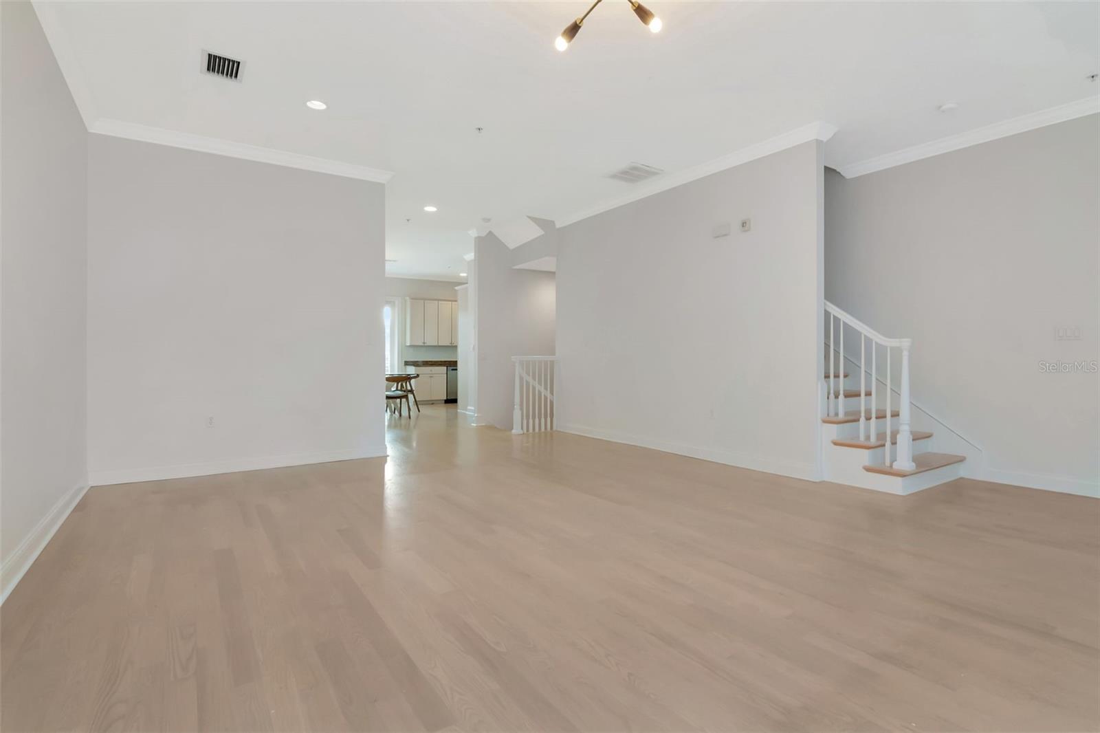 POYDRAS TWNHS - Residential Lease