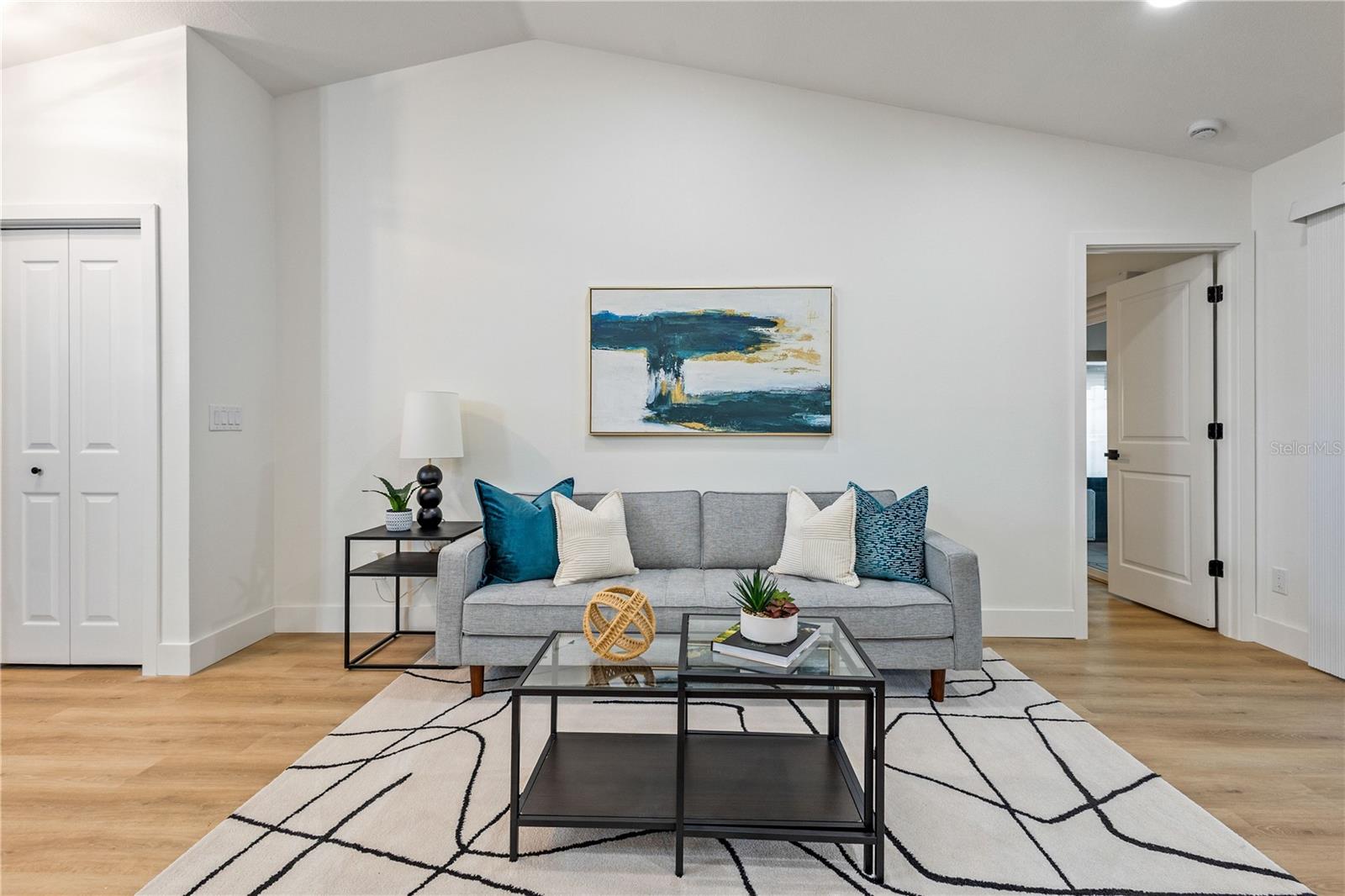 CYPRESS POINT - Residential