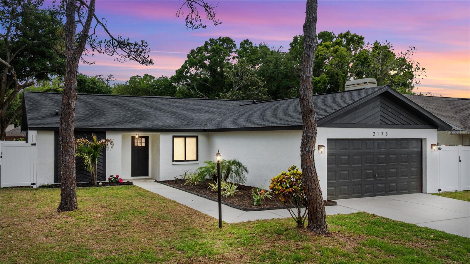 CYPRESS POINT - Residential