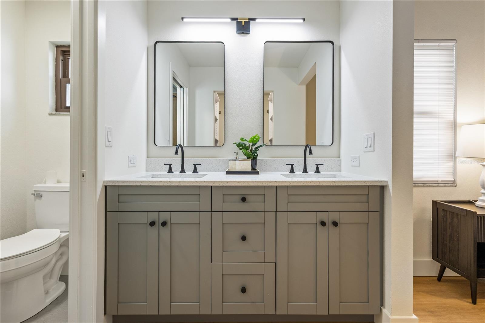 CYPRESS POINT - Residential