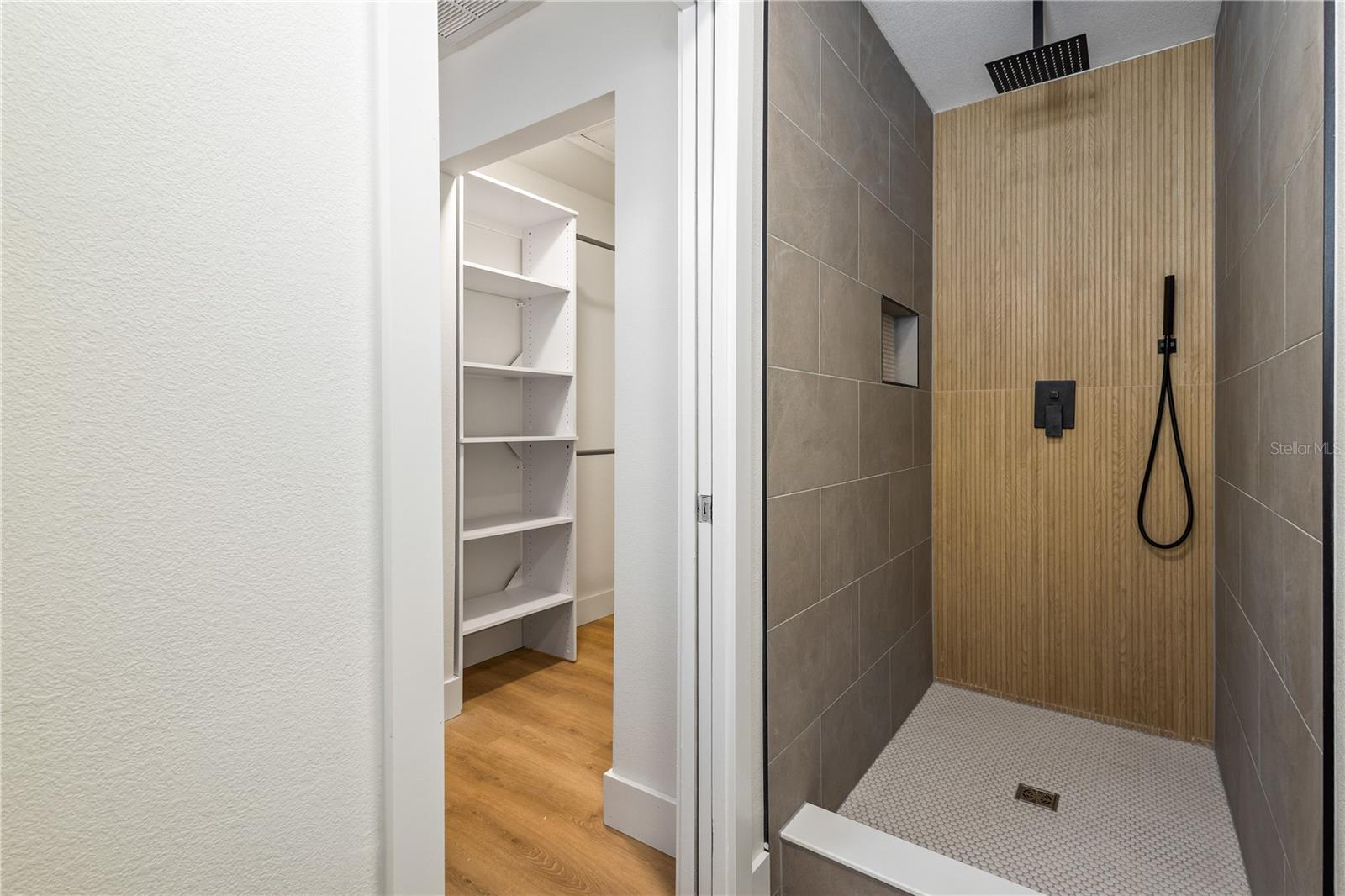 CYPRESS POINT - Residential