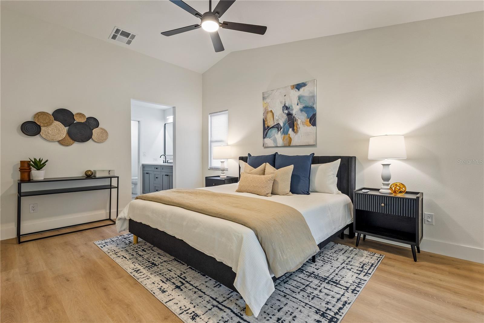 CYPRESS POINT - Residential