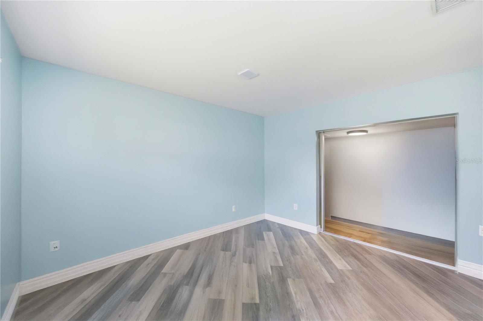 BEACH VILLAGE - Residential