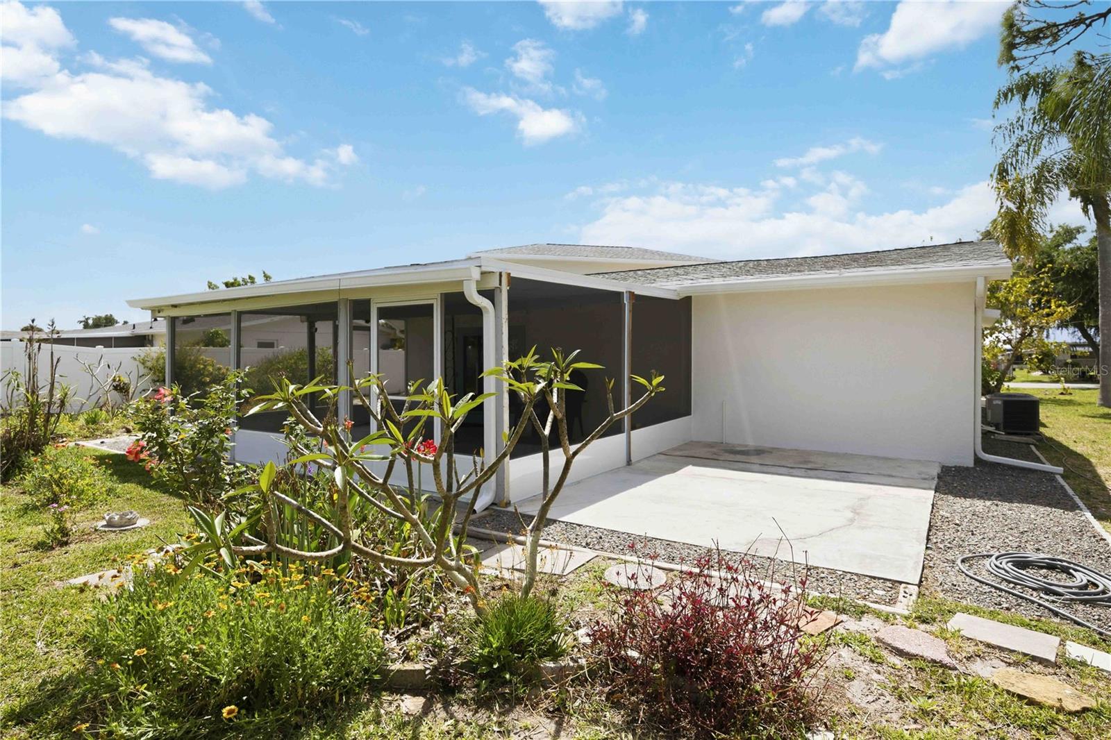 BEACH VILLAGE - Residential