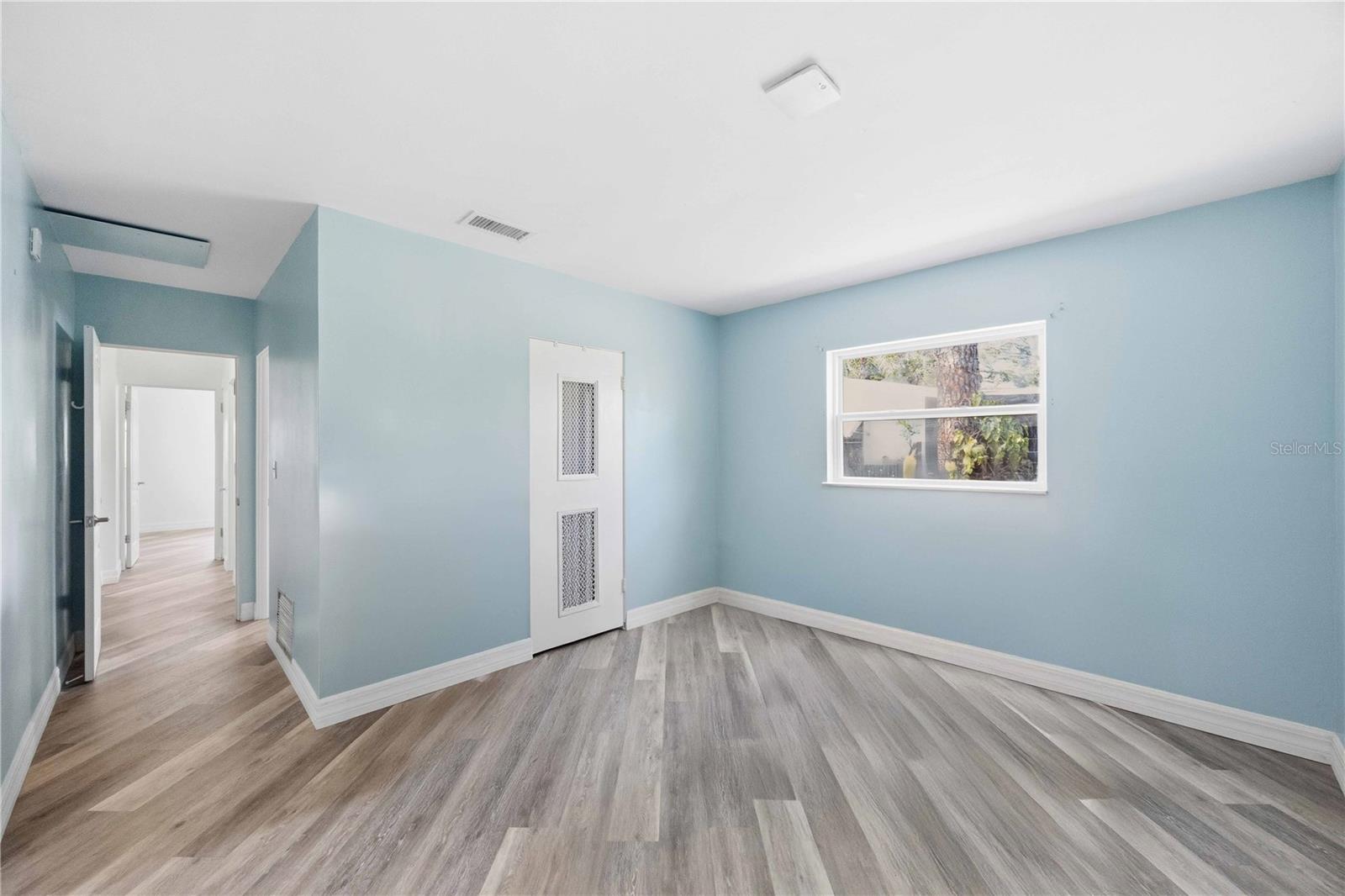 BEACH VILLAGE - Residential