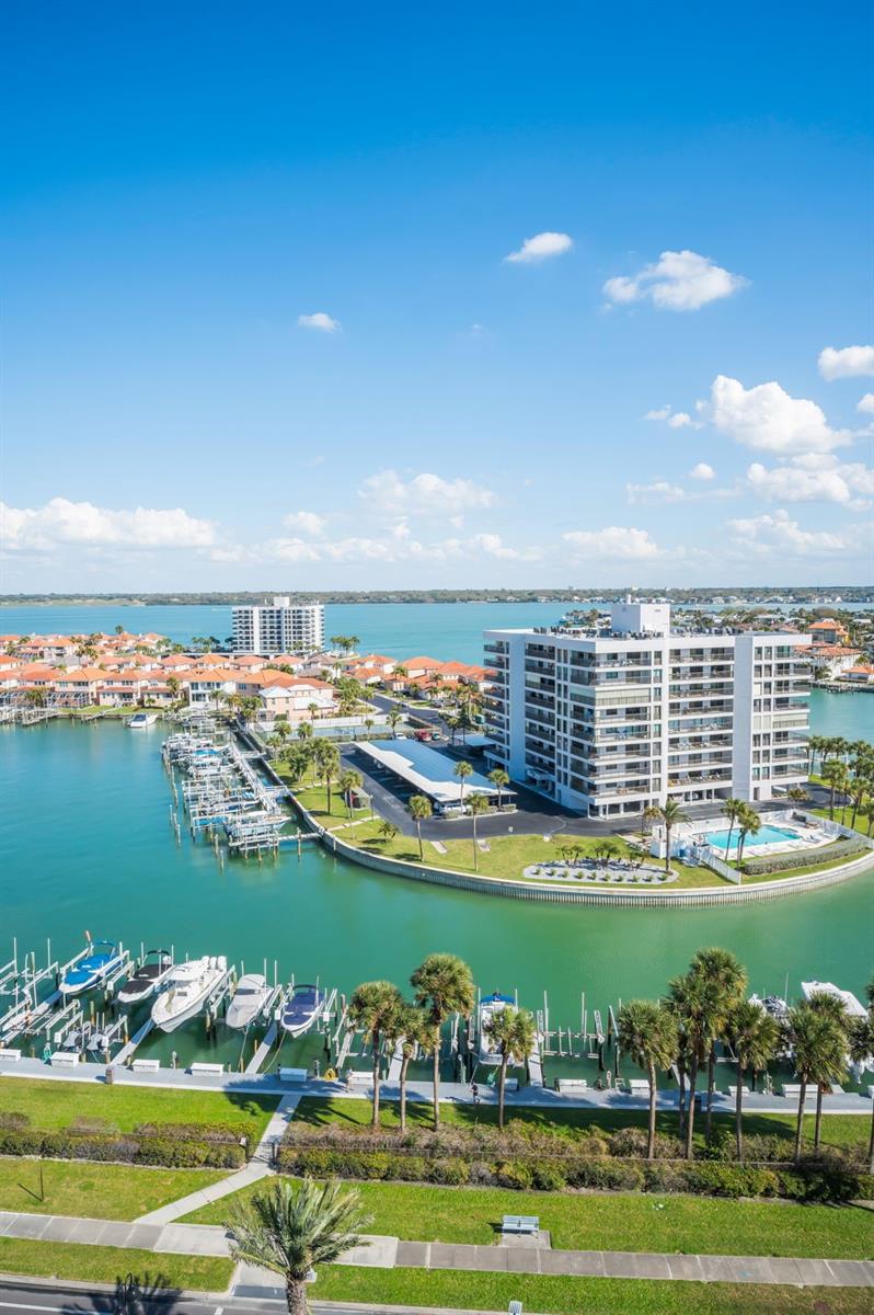 DANS ISLAND ON SAND KEY CONDO - Residential