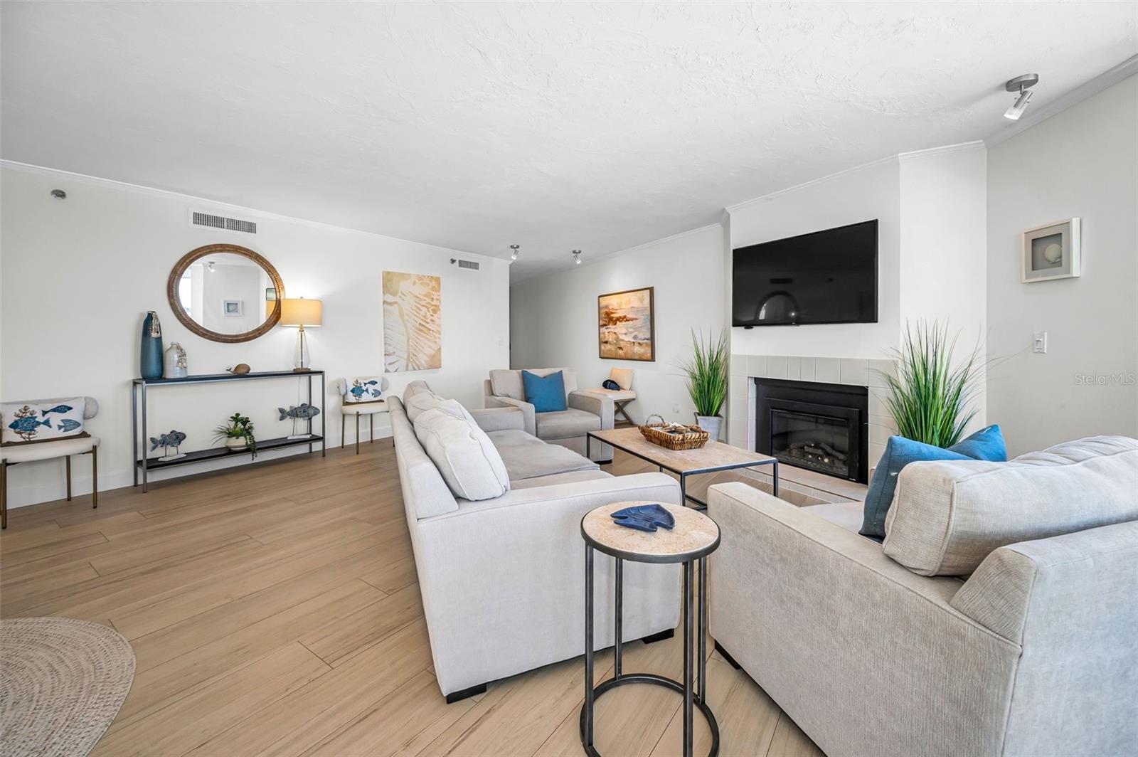 DANS ISLAND ON SAND KEY CONDO - Residential