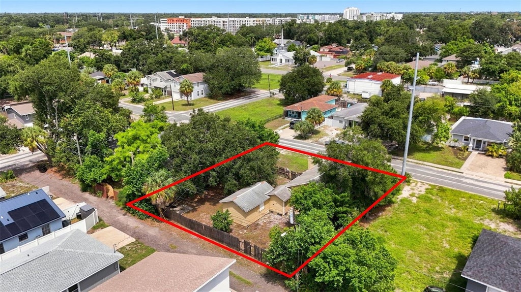 Photo of 2848 Emerson Avenue S, St Petersburg, FL 33712 (MLS # TB8541928)
