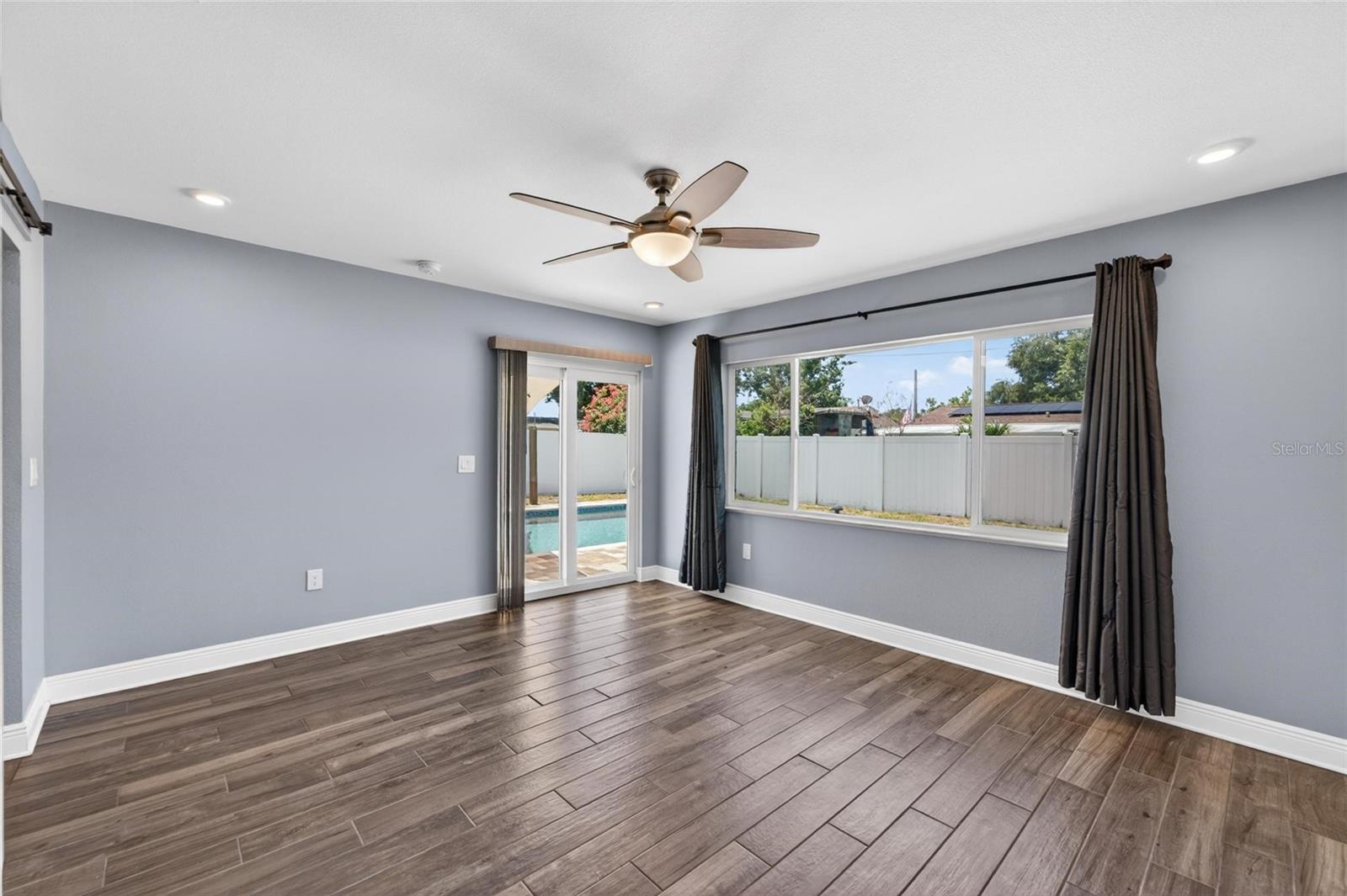 FAIRVIEW ESTATES - Residential
