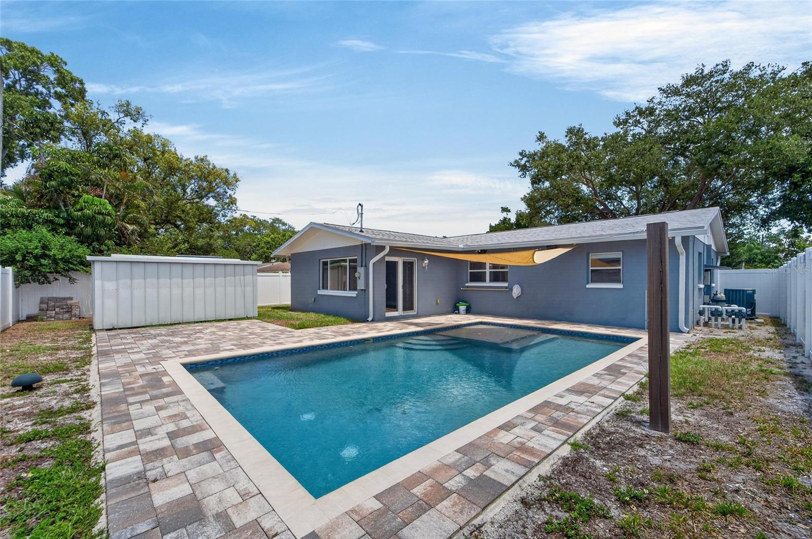 FAIRVIEW ESTATES - Residential