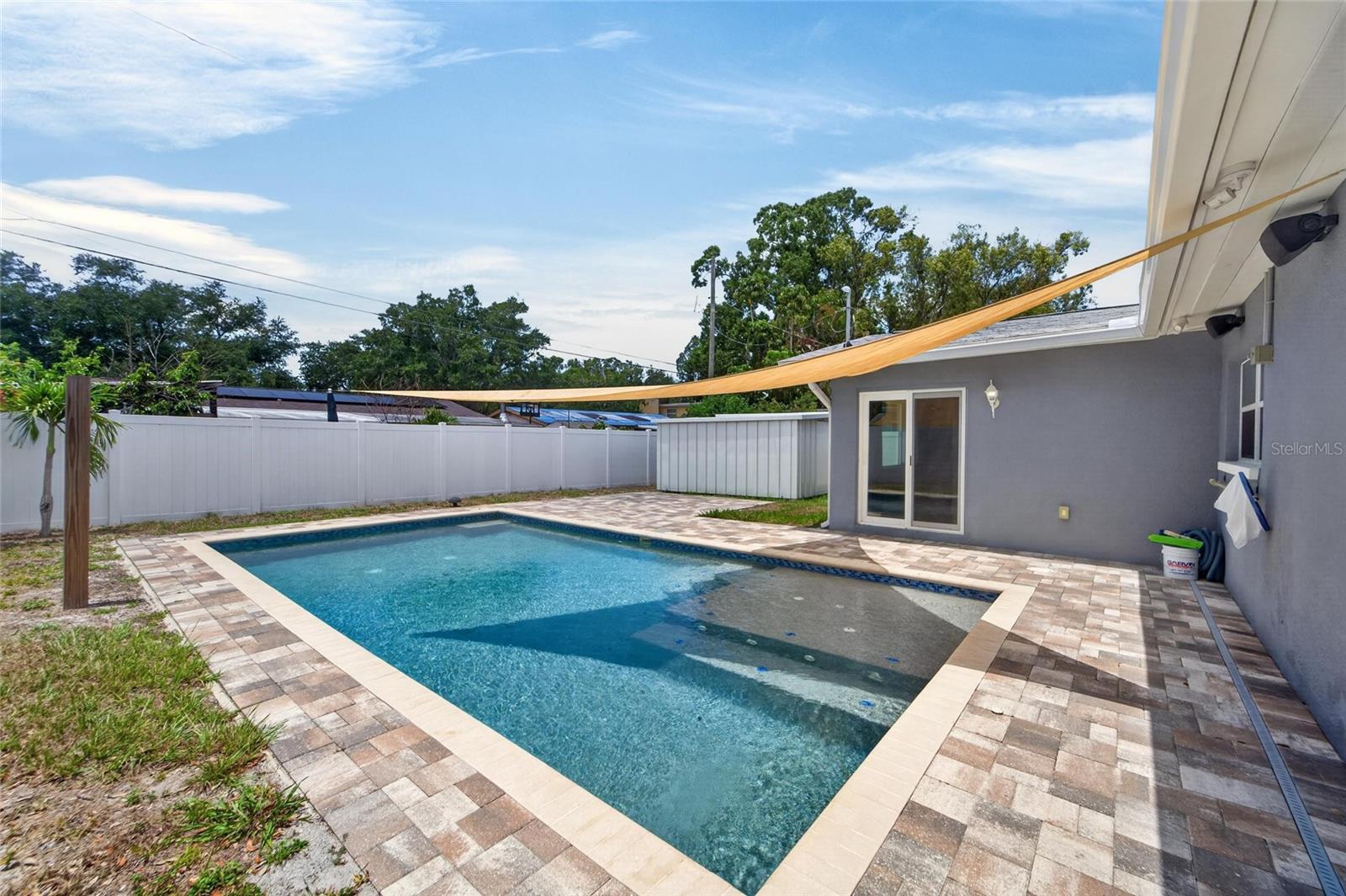 FAIRVIEW ESTATES - Residential