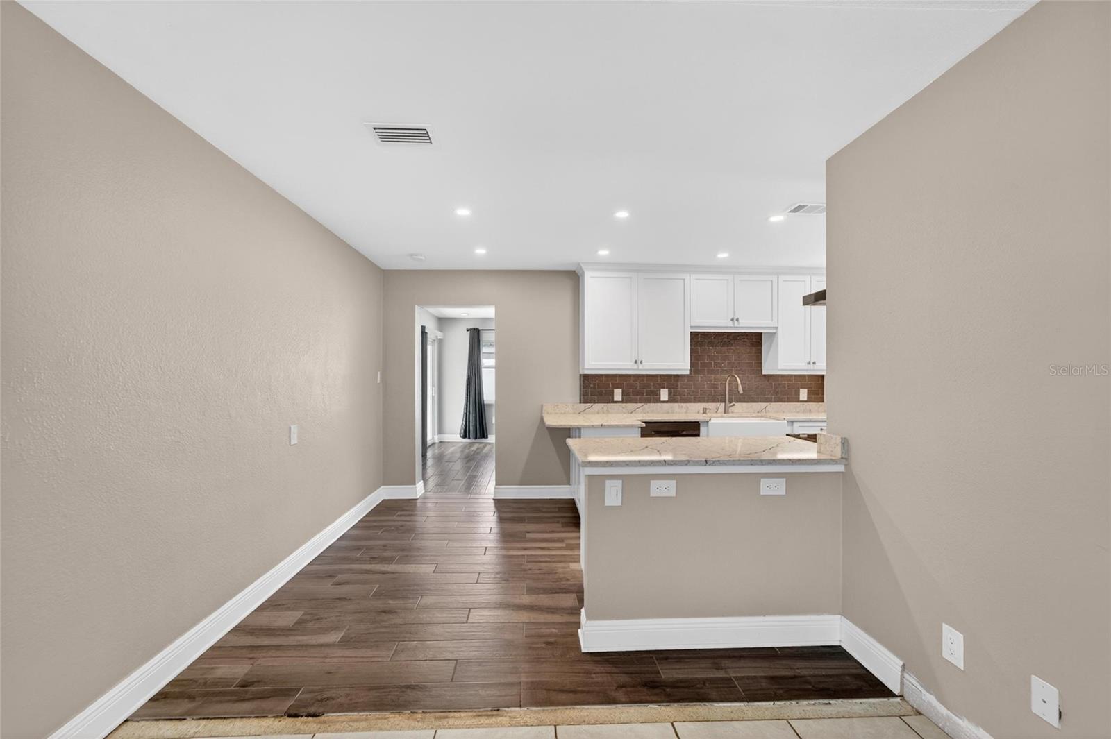 FAIRVIEW ESTATES - Residential